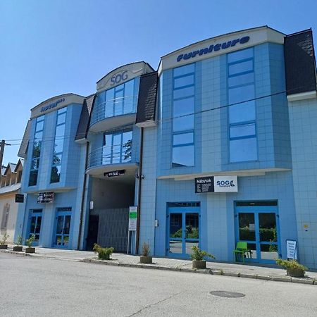 Garni Hotel S.O.G.* * * Тренчин Екстер'єр фото